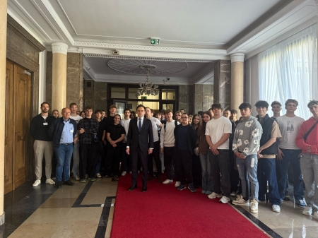 Wycieczka klas 2G i 3E do Ministerstwa Finansów