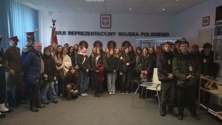 Wizyta uczniów klasy 2E w Pułku Reprezentacyjnym Wojska Polskiego