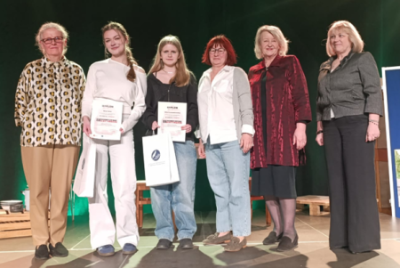 Gala rozdania nagród  w XXII Dzielnicowym Konkursie Katyńskim  Polegli na nieludzkiej ziem