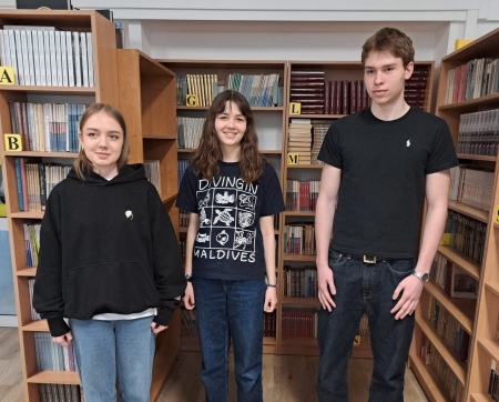 Konkursy „Bohaterowie lektur szkolnych'' i „Sleeveface, czyli ubierz się w książkę” - wyni